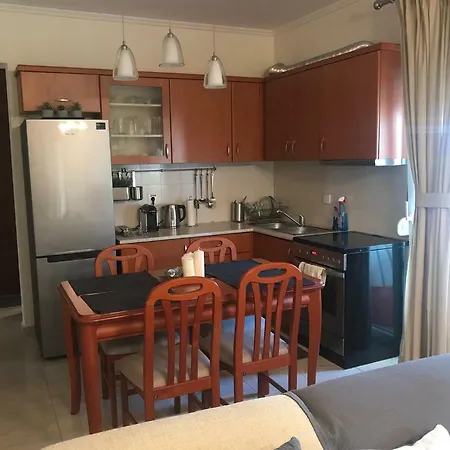 In Thessaloniki Apartment *