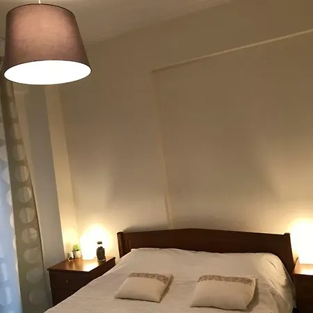 In Thessaloniki Apartment *